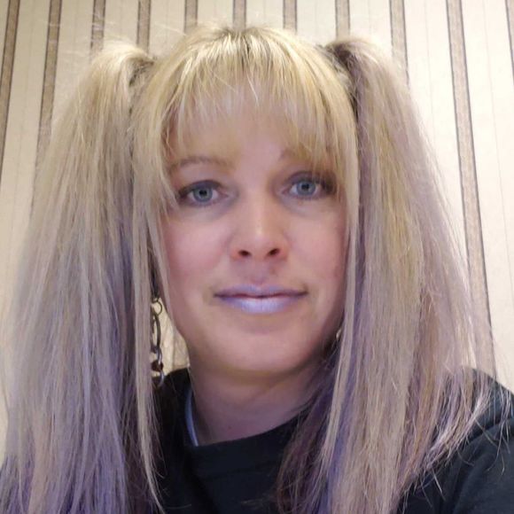 Meet your Posher, Kimberly - Picture 1 of 1